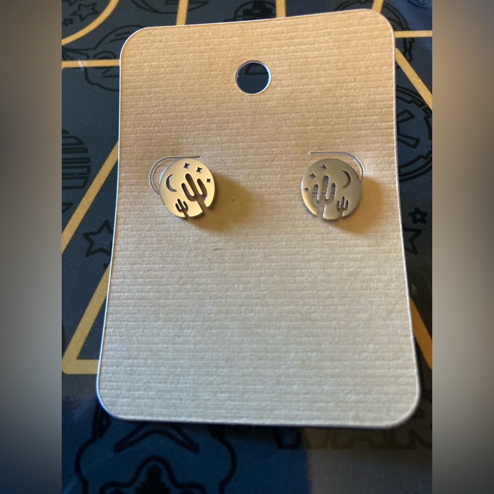New Desert night stud earrings